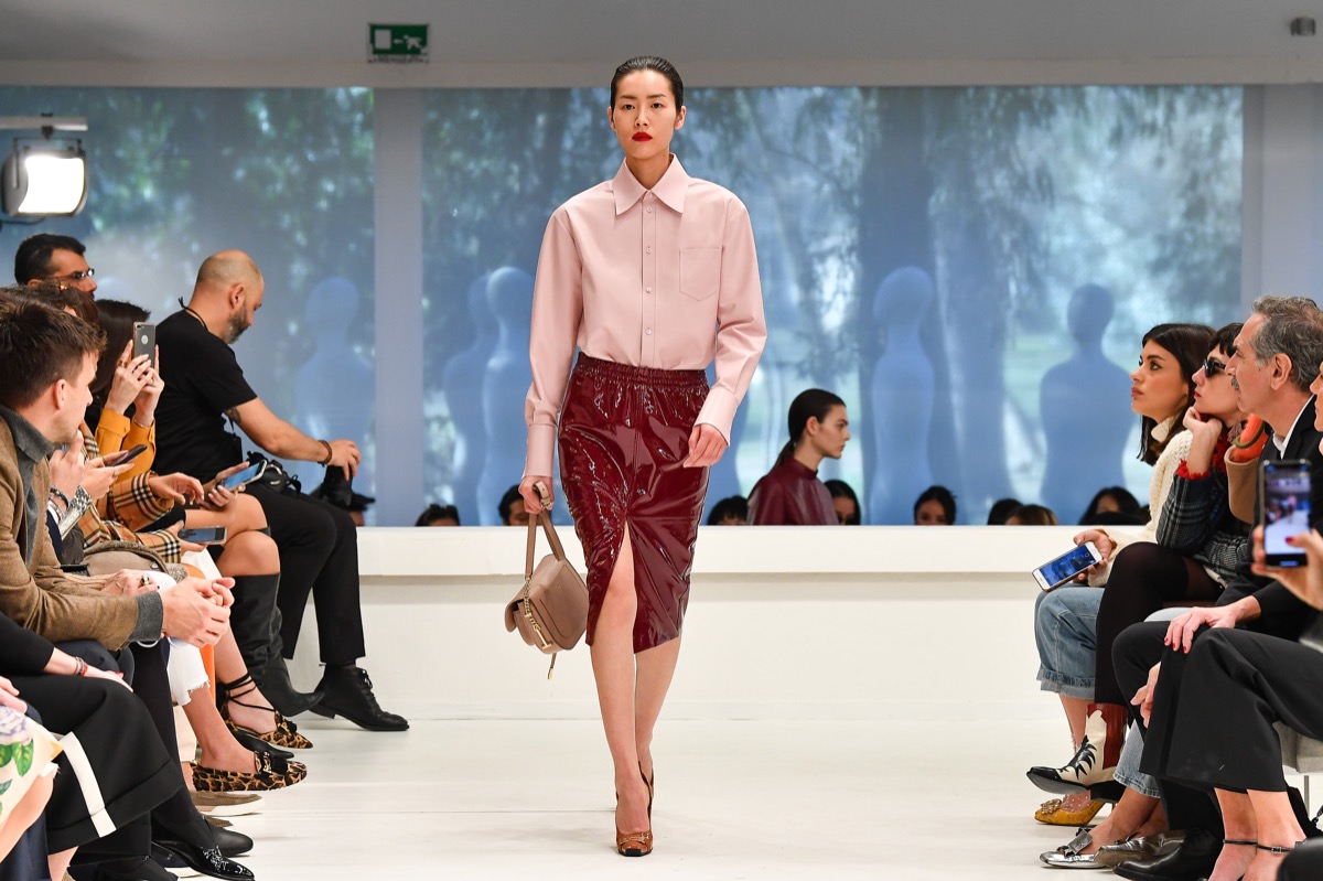 Rosa protagonista sulle passerelle di Milano Moda donna